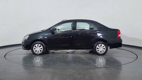 Toyota Etios 1.5 SEDAN XS MT