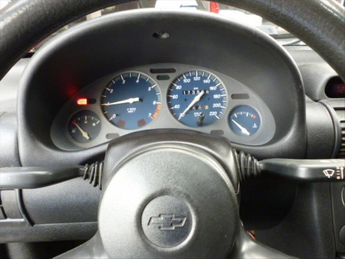 Chevrolet Corsa 1.0 Mpfi Milenium Ii Sedan 16v