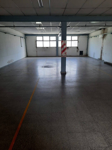 Galpón De 500 M2 En Dos Plantas