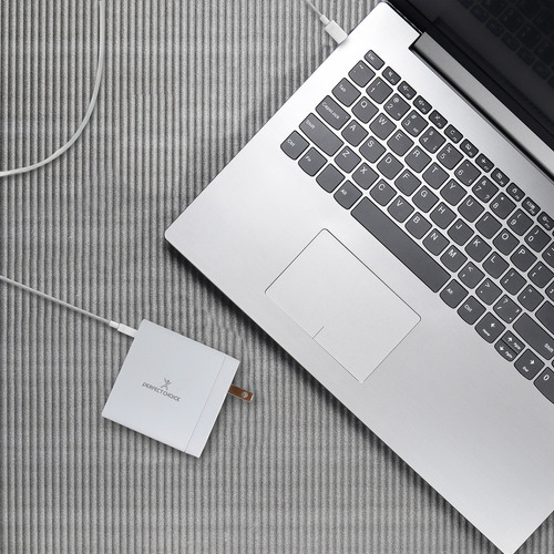 Cargador De Pared 65w Usb Y Tipo C Laptop Tablet /vc Color Blanco