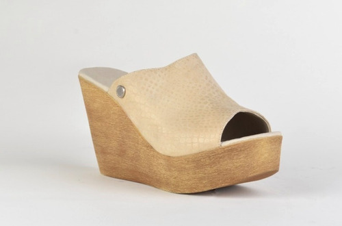Imagen 3 de 7 de Zuecos Zapatos De Mujer - Amber - Ferraro