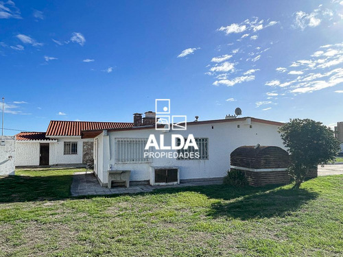 Casa Playa Grande Piriápolis 4 Dorms Venta Ca101989
