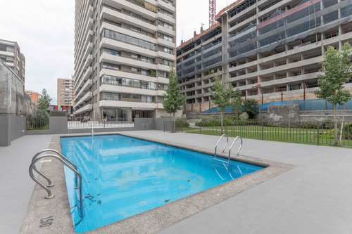 Edificio Gran Av. José Miguel Carrera (1 Est. 1 Bod.) Vist