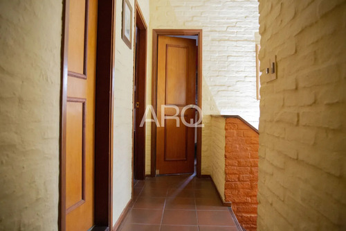 4 Dormitorios 3 Baños, El Pinar Viva El Sueño: La Casa Ideal Para Su Familia En Un Entorno Seguro Y Acogedor