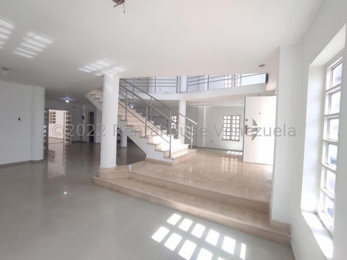 Imagen 8 de 20 de Amplia Casa Para Remodelar Urb. La Floresta La Victoria 23-14852 Ejc 04243439046