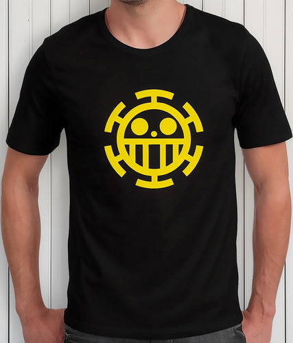 Playera One Piece Trafalgar D. Water Law Bandera