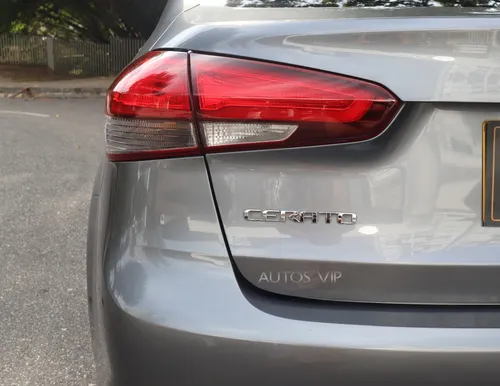 Kia CERATO PRO Zenith MT