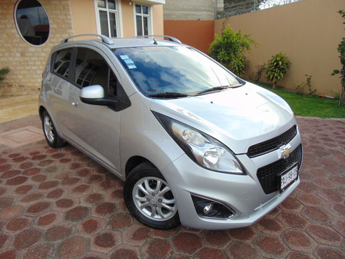 Imagen 3 de 12 de Chevrolet Spark Ltz