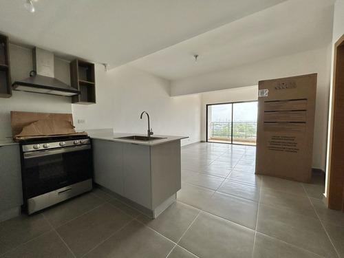 Apartamento De 1 Hab En Alquiler En Gazcue Con Línea Blanca Y Vista Al Mar