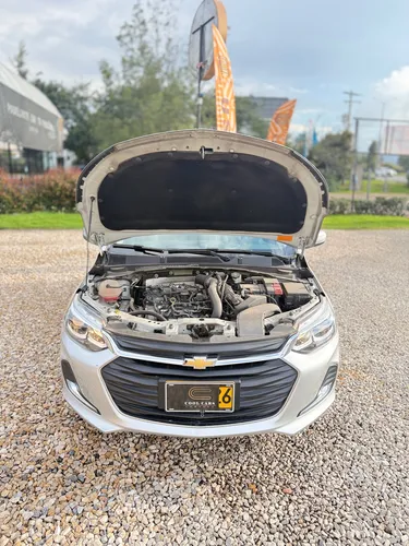 Chevrolet Onix 1.0T Premier Hatch At