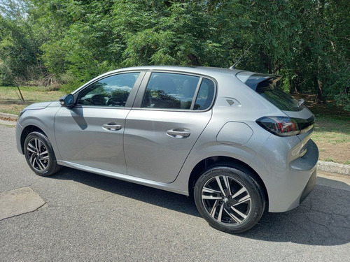 Peugeot 208 1.6 Road Trip
