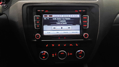 Imagen 12 de 15 de Volkswagen Vento 2.0 Sportline Tsi Bixenon - 347080 - C