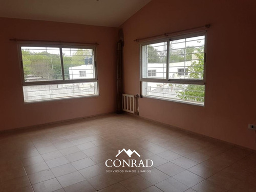 La Granja - Casa En Venta De Cuatro Dormitorios Con Pileta