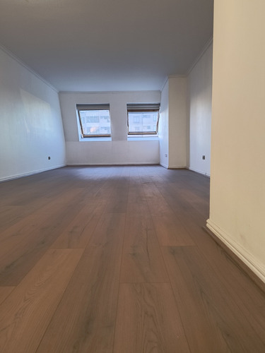Departamento Cristóbal Colón A Pasos De La Rotonda Atenas