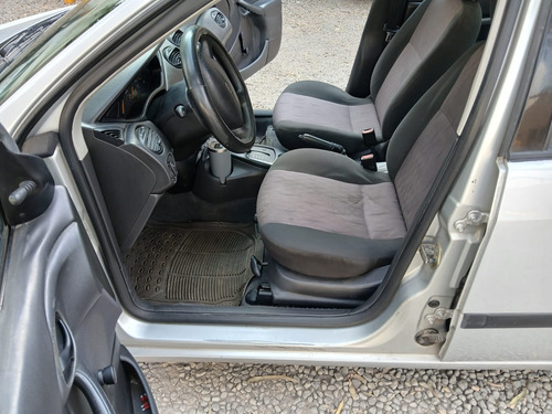 Ford Focus Lx Base Aa At