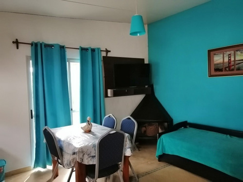 Imagen 5 de 16 de Casa Con Estufa A Leña) Playa Grande)