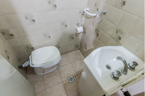 Casa . Dúplex . 4 Ambientes . Patio . Cochera . Apto Credito . Permuta . Ramos Mejia