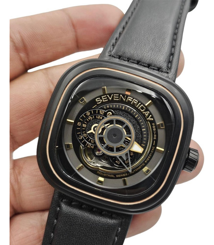 Reloj Premiun Seven Friday Automatico Negro / Oro Extensible (Reacondicionado)