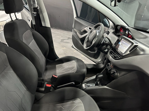 Imagen 12 de 25 de Peugeot 208 Allure Nav Tiptronic 2017 No Feline Sport Thp