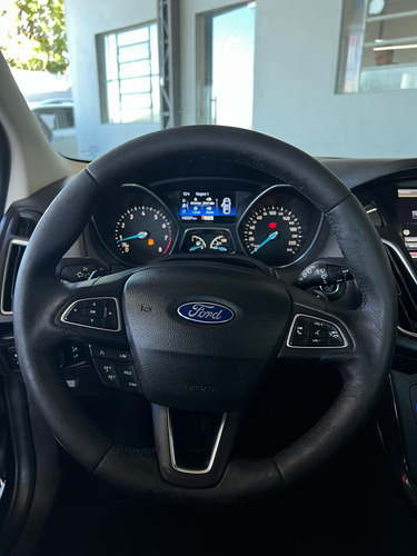 Ford Focus 2.0 Titanium Flex Powershift 5p