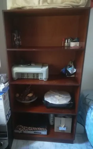 Biblioteca/ Estante En Mdf (Usado)