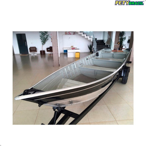 Barco Pety Brasil 600 S