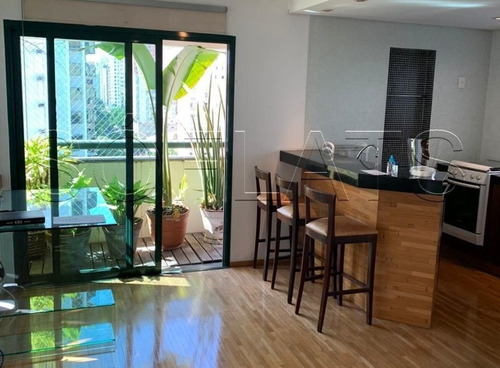 Imagem 2 de 15 de Flat No Itaim Bibi - Sf3968