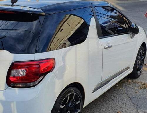 Imagen 6 de 24 de Citroen Ds3 Motor 1.6 Thp Sport Chic 3 Puertas Blanco 2011