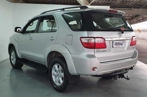 Toyota Hilux Sw4 3.0 Srv 4x4 7 Lugares