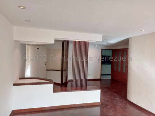 Sm Apartamento En Venta En Las Esmeraldas 23-17126 Yg