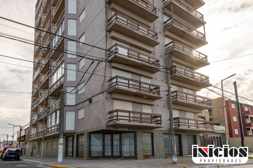 Departamento Mar De Ajó: Buenos Aires 15 Esquina Costanera - C324