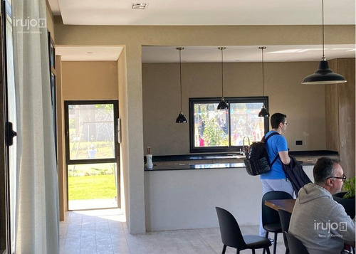 Venta De Terreno En Barrio Privado Las Victorias - Canning