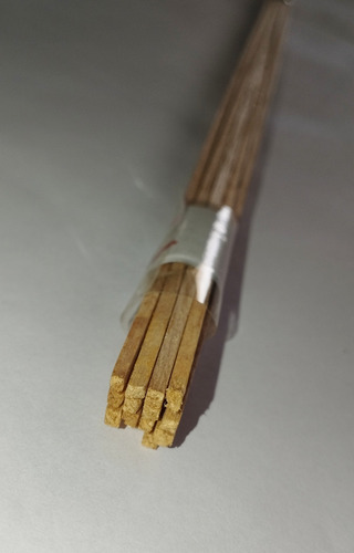 12 Varillas, Palitos Cuadrados Madera Balsa 2mm, Maqueta.