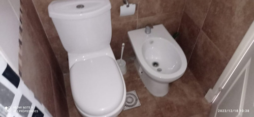 Edificio 21 Park - 21 Y Br. España, Monoambiente Al Frente. Piso 7 - 32 M2 - Renta Asegurada. Precio U$s 100.000