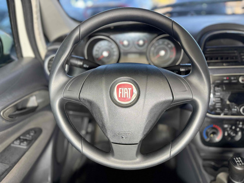 Fiat Punto 1.4 ATTRACTIVE 8V FLEX 4P MANUAL