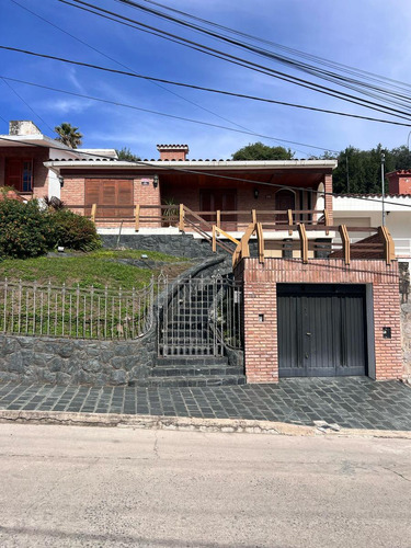 Casa En  Rio Ceballos - Disponible