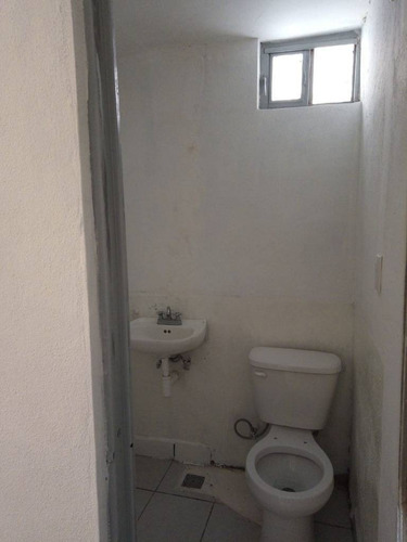 Imagen 16 de 16 de Local Comercial En Zona Muy Centrica Con Cristal De Seguridad