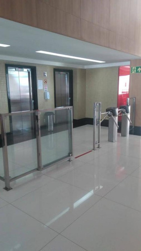 Imagem 5 de 15 de Sala Comercial Para Venda Em Lauro De Freitas, Pitangueiras, 1 Banheiro, 1 Vaga - Vs649_2-1187269