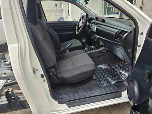 Toyota Hilux 2.7 Chasis Cabina Mt