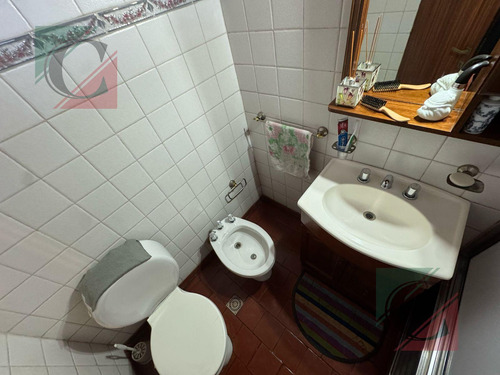 Casa En 3 Ambientes Con Cochera Y Galpon