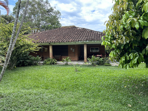 Casa Finca En Venta, Villalucero, Jamundi