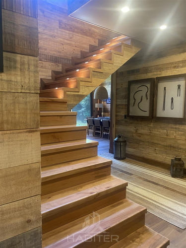 Casa En Venta De 4 Dorm. En Pucón