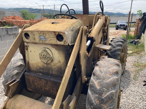 Imagem 3 de 13 de Carregadeira Allis-chalmers Tl-14da Ano 1985 4x4