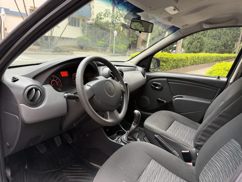Renault Logan 1.4  No Pico Y Placa