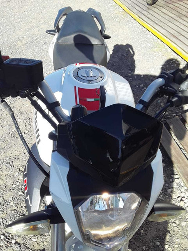 Imagen 11 de 16 de Benelli Tnt150