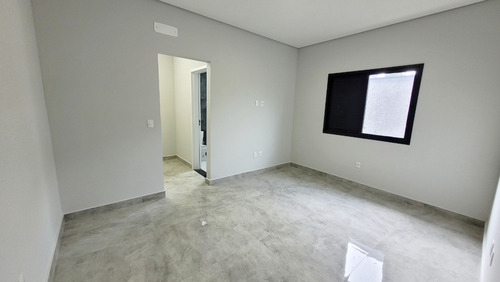 Casa No Condomínio Ouroville Para Venda, 3 Dorm. Com Suíte - Taubaté / Sp