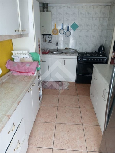 Casa En Venta De 4 Dorm. En Maipú