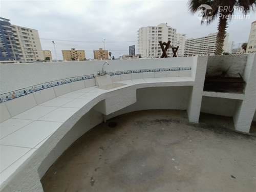 Departamento En Arriendo De 3 Dorm Un Baño. En La Serena