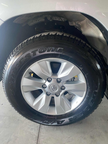 Toyota Hilux 2.8 Cd Srv 177cv 4x4