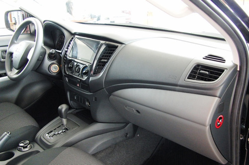 Imagem 5 de 9 de L200 Triton 2.4 16v Turbo Diesel Outdoor Gls Cd 4x4 Automát